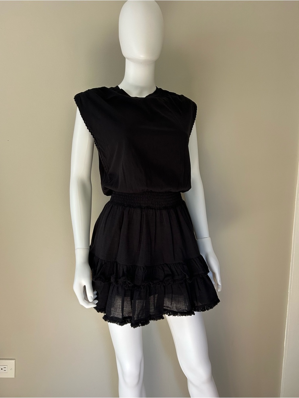 Heartloom Black Mini Dress XS Smocked Waist Ruffle Tiered Skirt